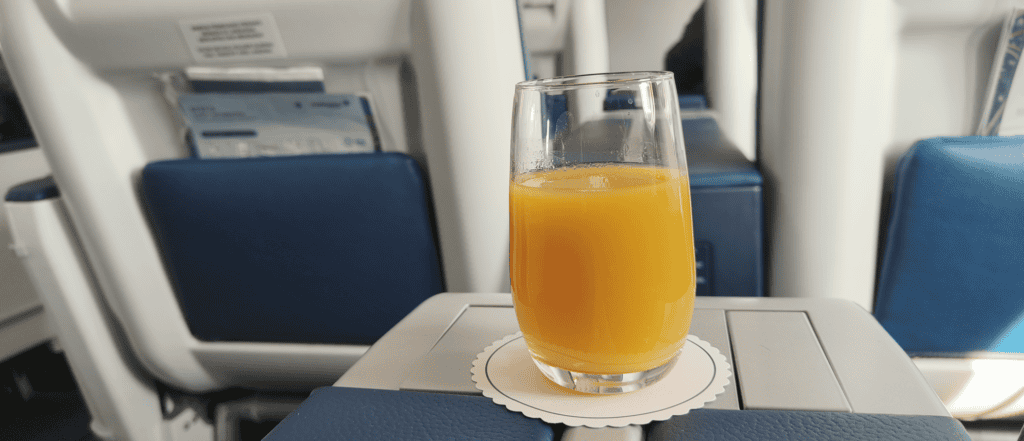 Malaysia Airlines B737 Business Class Welcome Drink