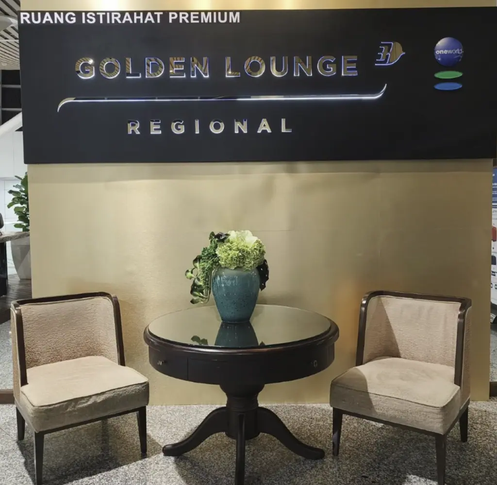 Golden Lounge Regional Terminal 1 Entry